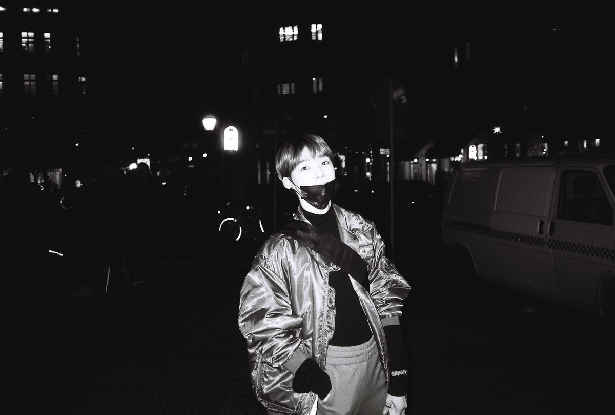 : Fujifilm Neopan Acros 100 / Ilford HP5+I tried the Neopan with flash once and it has high contrast imo (similar with New’s pic). #TBZ카메라  #THEBOYZ  #더보이즈  #뉴  #상연  #주연  #SANGYEON  #JUYEON  #NEW  #35mm