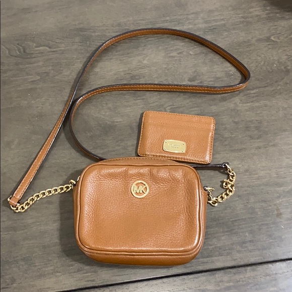 So good I had to share! Check out all the items I'm loving on @Poshmarkapp #poshmark #fashion #style<a href="/tag/fashion"class="tags"><span>#fashion</span></a><a href="/tag/shopmycloset"class="tags"><span>#shopmycloset</span></a><a href="/tag/michaelkors"class="tags"><span>#michaelkors</span></a><a href="/tag/style"class="tags"><span>#style</span></a><a href="/tag/poshmark"class="tags"><span>#poshmark</span></a>