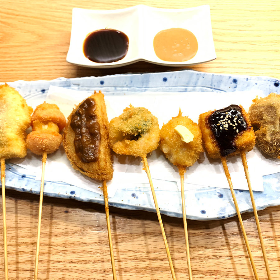 Gon's skewers set😋
How about taking a drink with it?

#Denman #Vancouver #VancouverBC #denmanstreet #denmanst #BritishColumbia #vancity #vanfood #f4f #followme #Canada #denmanfood #followback #foodstagram #skewer #followforfollowback #skushiage #串揚げ #follow4followback