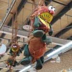 ゼスプリのキウイブラザーズが捕獲されて吊るしアゲリシャスされている画像が話題に