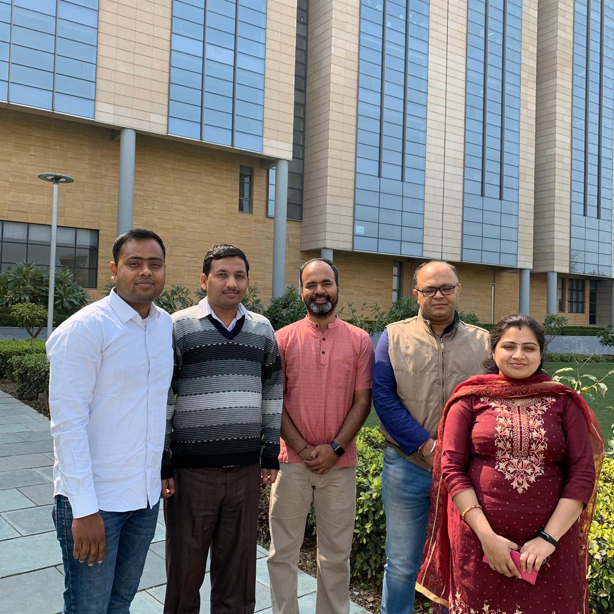 RaviB2020's tweet photo. Introducing #StudentAffairs team #IIITDSA @IIITDelhi @ravib2020
@sonalb2020 @rajeevr2020 #myfirstpost @ponguru @RatnRajiv @kaushik_k_ https://t.co/eiWC35nPEv