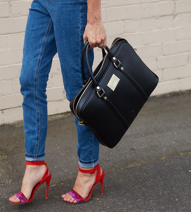 AvalinaLeather's tweet photo. The Prato Saffiano Laptop Bag 
taking you from work to happy hour. 
Shop now via link https://t.co/DBrdtwMazJ