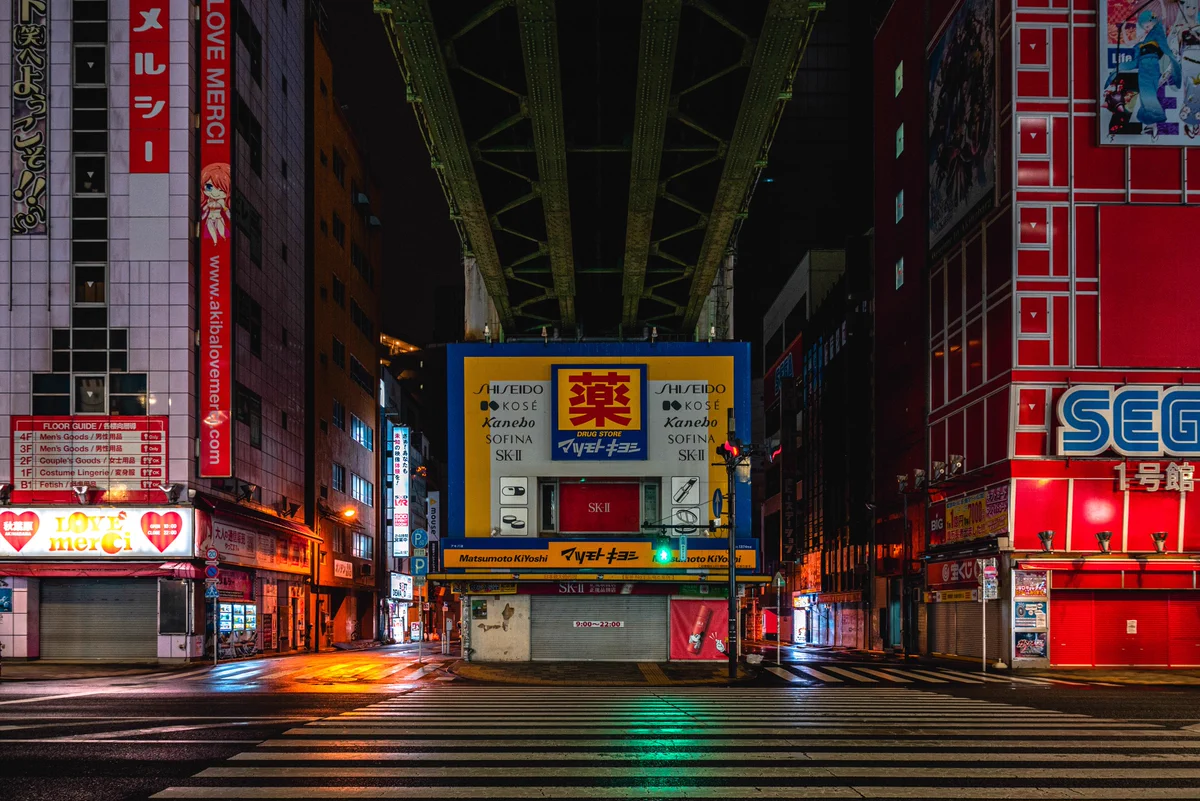 人がいなくなった秋葉原、まるで別世界に迷い込んだような雰囲気！
