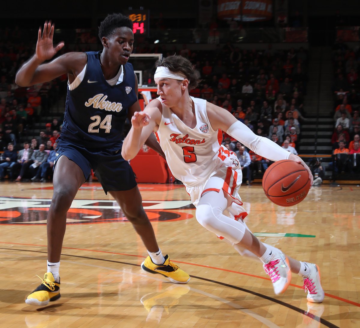 BGSUMBB's tweet photo. 🍟 🍟 🍟
▶️ 16 Points on 8 Shots
▶️ 6 Assists / 1 Turnover
▶️ 5 Rebounds / +13
#DeepFrye // @DylanFrye05 https://t.co/OjkuH4Aq14