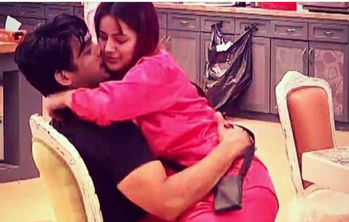 innocentfatim11's tweet photo. @sidharth_shukla Kya ye sb on National Television pe krte waqt thodi si v sharm nhi ayi ap logo ko...

Chii🤮🤮🤮🤮🤮🤮 dikhne k ye sb chiii aaaathuuuuuuuuuuuuuu 🤮 ulti aati thi ye sb dekh k 🤮🤮🤮🤮🤮🤮

@sidharth_shukla @Shehnazgill123 https://t.co/7zPm5HRy8U