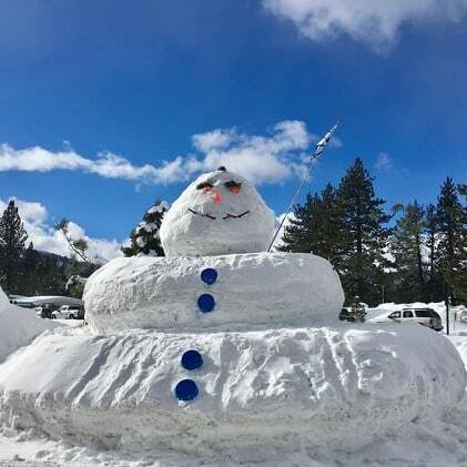 RCSHartMS's tweet photo. Snowman Challenge Tomorrow! Get your friends & family grab some snow and get building! You can be creative, go BIG, or do a theme! Design and play tomorrow! When your snowman is complete post it and mention @rcshartms #CreatewithHart #BuildwithHart #DesignwithHart #GoBIGwith… https://t.co/VTtKE8hTf3
