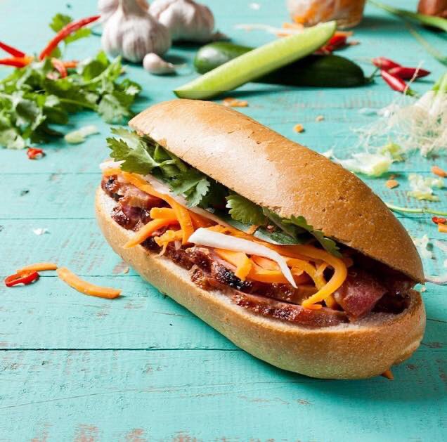 JiJang31257840's tweet photo. #ApologizeToVietNam
#Vietnamdidwell
#KoreansStopLying 
Nên mở to mắt ra mà nhìn đây là 1 ổ bánh mì chứ đéo phải 1 mẩu https://t.co/sJwSqHwkfk