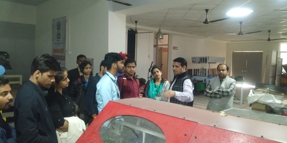 ITSEduGroup's tweet photo. #Industrialvisit of #MCAstudents along with IT Faculty Dr. Umang, Prof. Saurabh Saxena to #NewGenerationInnovation & #EntrepreneurshipDevelopmentCenter, #EDII, #DST, #GovtofIndia and #MSME_Business_Incubation_Center.
More info: https://t.co/6f56UEWFv3
#MCA #MCACollege https://t.co/0V7pPHwkey