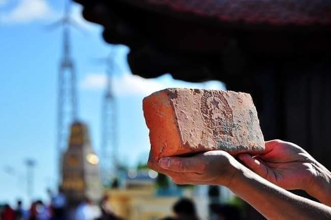 ngok_anhs's tweet photo. Các anh các chị thượng đẳng không ăn bánh mì thì ăn cái này nhé đặc sản đấy ạ
#KoreansStopLying
#ApologizeToVietNam https://t.co/8AUzAWmZLU