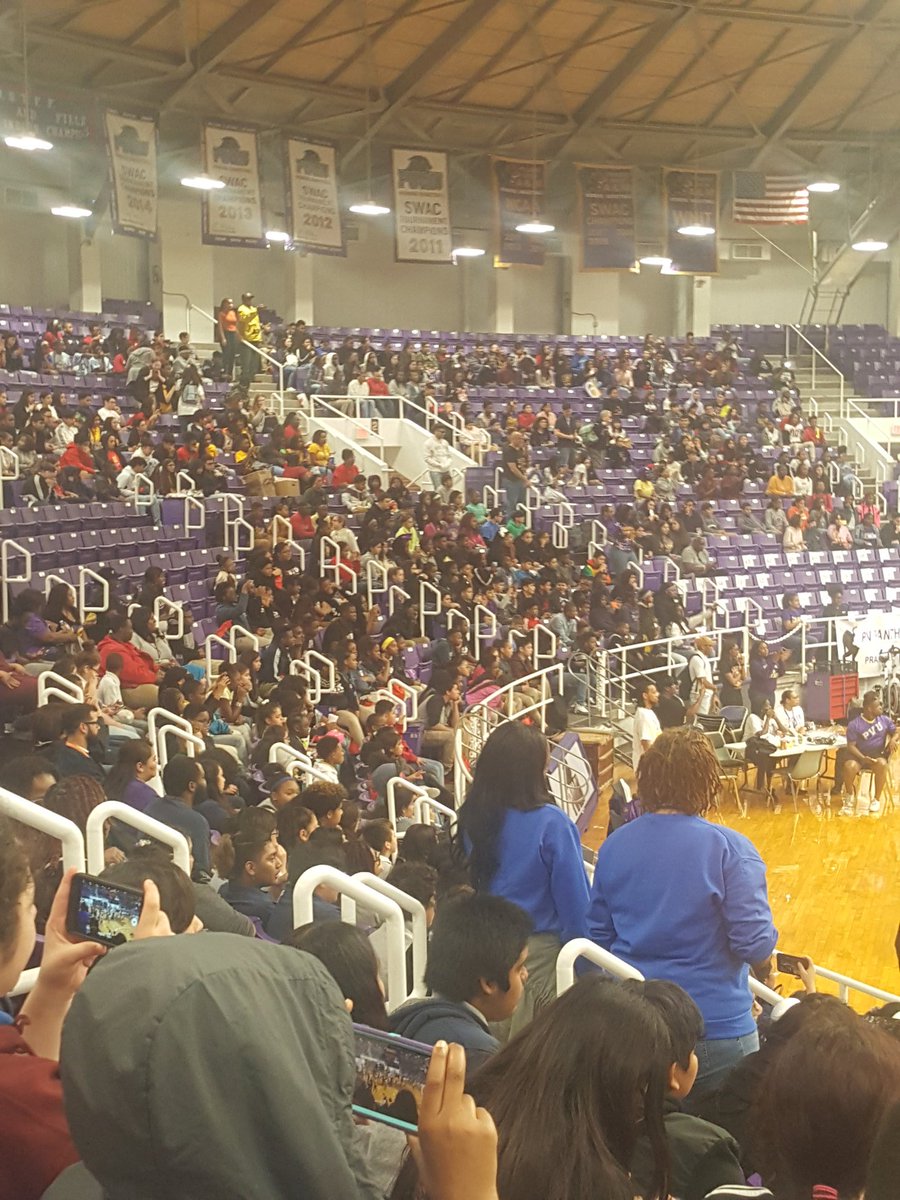 fleming_and's tweet image. #projectexplore
#PVAMU 
#hisd2020
#collegetour
#flemingmiddleschool