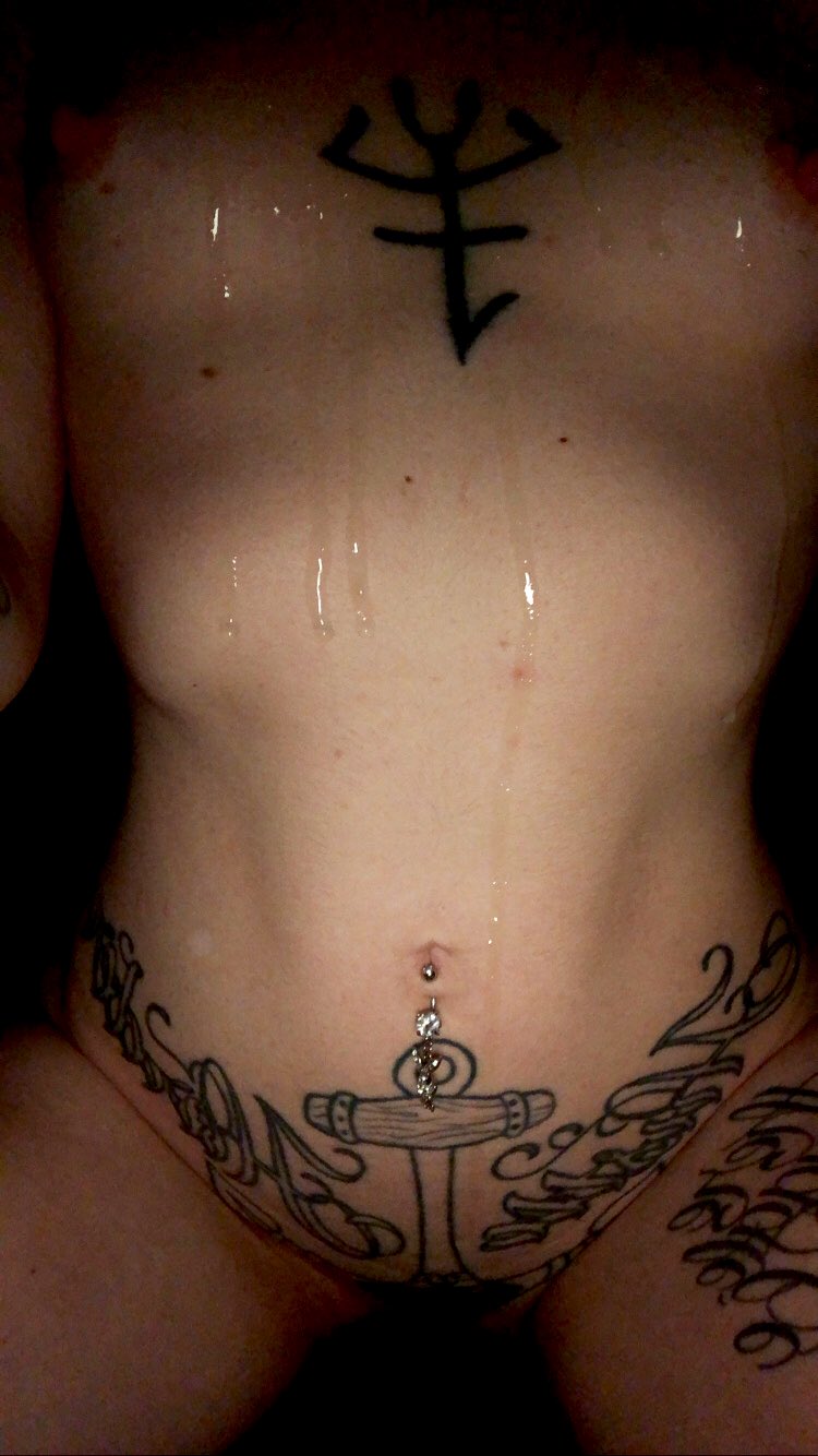 Give me all ur cum https://t.co/cWMnqjUzDi