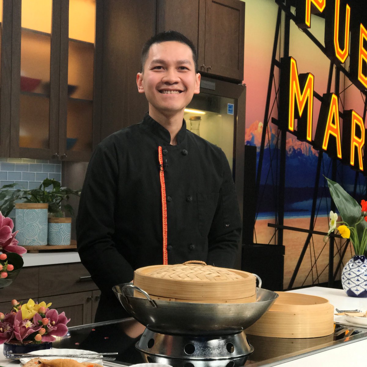 NewDayNW's tweet photo. Culinary instructor and pastry chef Thanh Tang loves to show people how to cook Dim Sum. His next class at WHISK in Bellevue is 3/5. Get his Shu Mai recipe: https://t.co/R2ro7ke1tm
.
#newdaynw #dimsum #shumairecipe #dimsumclass #bellevue #seattle https://t.co/Enafv6HzE9