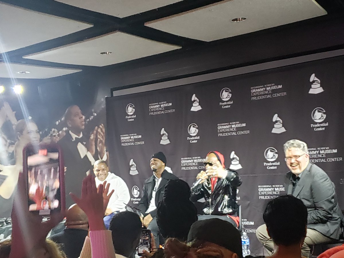 AriesErin's tweet image. Had such an incredible time tonight at @PruCenter #GrammyMusuemExp! #PovertysParadise25 @naughtybynature @UncleVinRock @KayGeeNBN @TreachTribe
