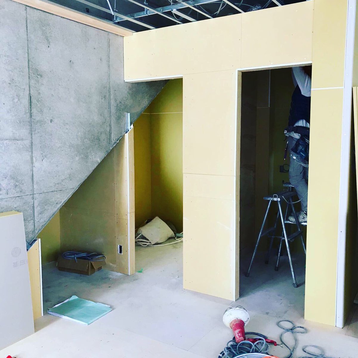 規工川建設株式会社 Pa Twitter 3月竣工予定の大阪府内の保育園 ちょっとずづ間取りがわかるようになってきました こどもたちが安心してすごせるようにしっかり工事いたします 建設 建築 住宅 設計 施工 不動産 リフォーム リノベーション 大阪 大阪