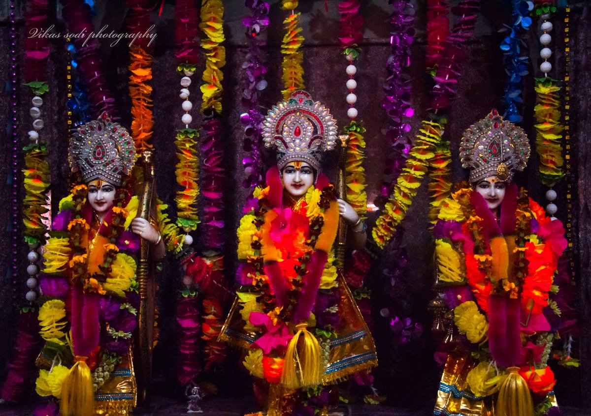 jmuencyclopedia's tweet image. श्रीं रघुनाथ जी मन्दिर 
यह प्राचीन मन्दिर सन 1837 में बनाया था यह मन्दिर जम्मू कश्मीर के पहले राजा महाराजा गुलाब सिंह जी ने बनाया था
Location :Suchetgarh Border R. S Pura Jammu
Pic Credit @VikasSodi
@JammuTourism
#jammuencyclopedia #jammudarshan #jammuheritage #jaishreeram🙏