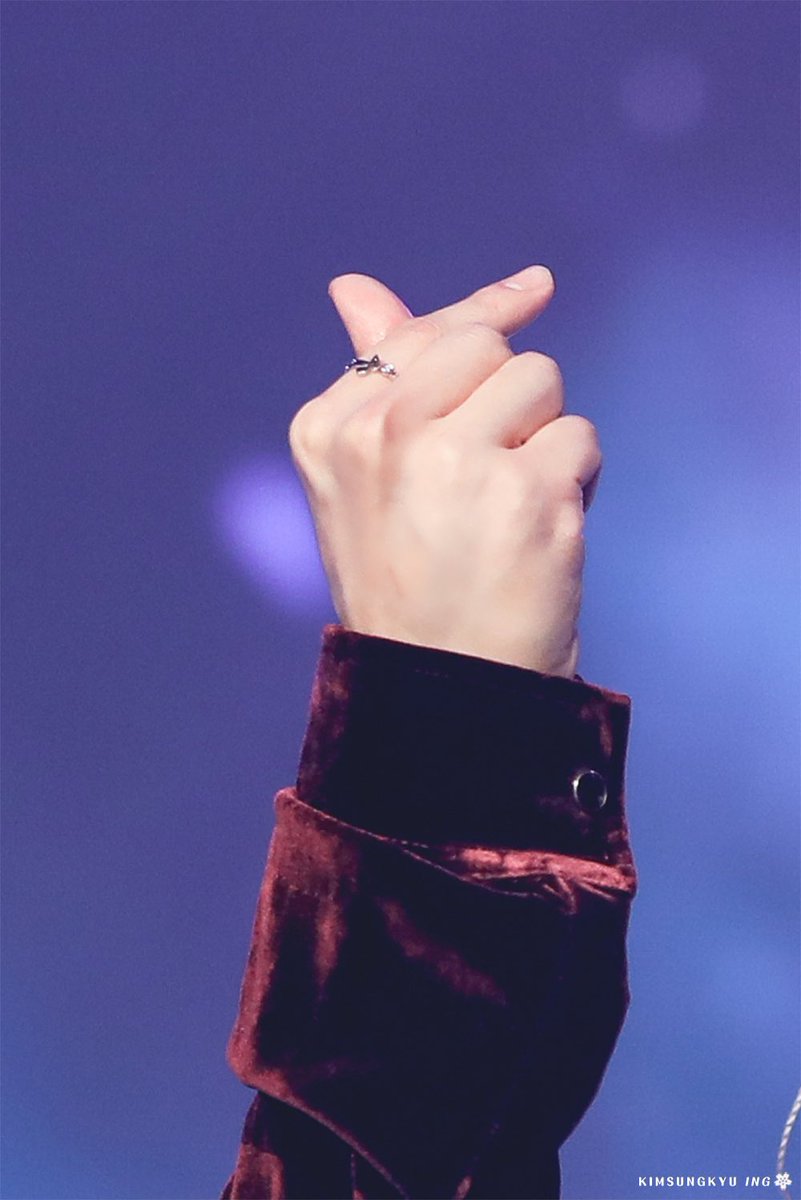 널 향한 내 이 마음이 너무커

𝗧𝗿𝘂𝗲 𝗟𝗼𝘃𝗲💜

#성규