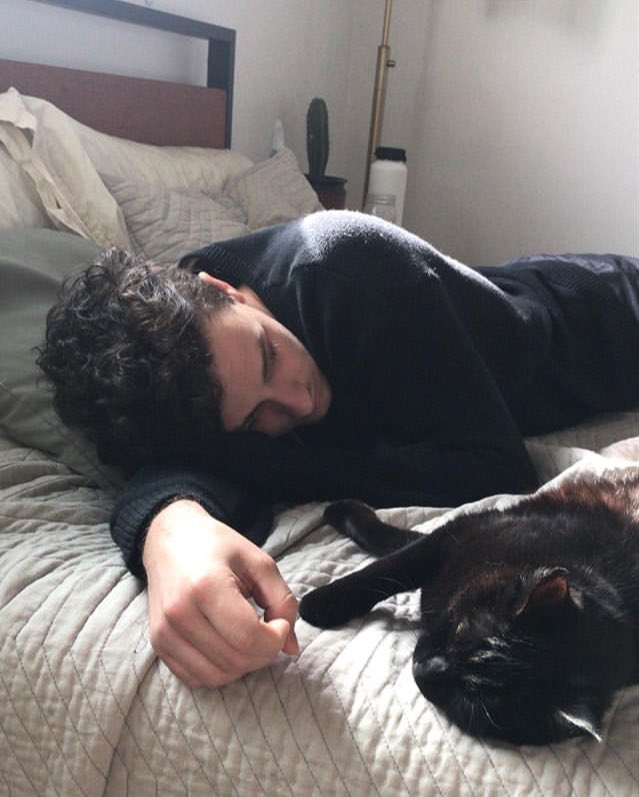 comfy day w/ bae🥰