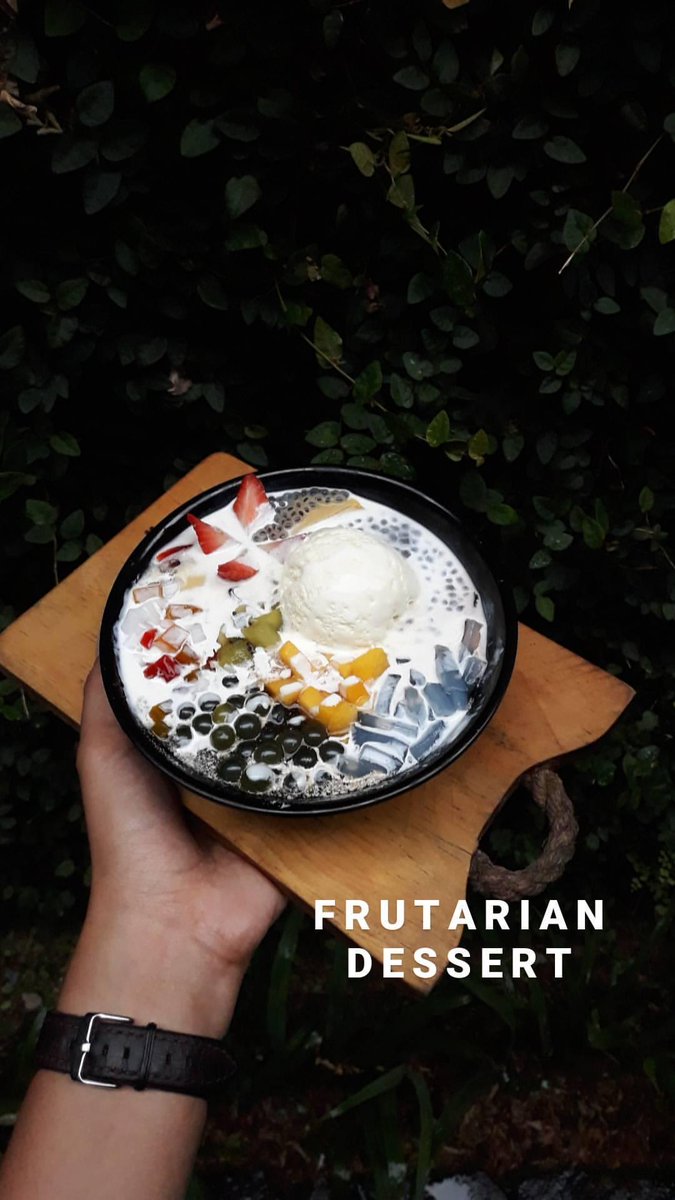 You look like a bowl of Frutarian Dessert⁣⁣
⁣⁣
Because everytime I see you, I just wanna spoon you⁣⁣