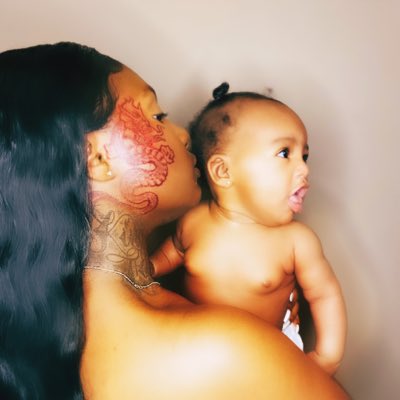 Dollfacefay's tweet photo. #NewProfilePic https://t.co/Lxt3N1mdlh