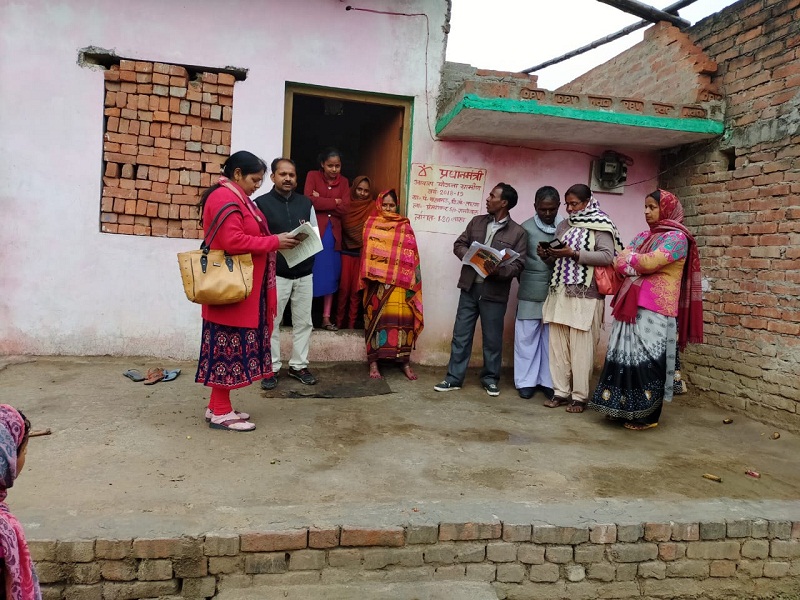 SocialAuditUP's tweet photo. Door to door and Document verification during Social Audit in district Ayodhya and Kaushambi. https://t.co/7ln17PPhFo