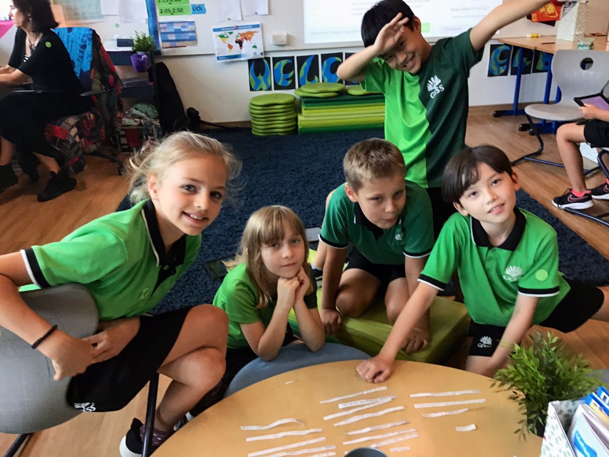 ayesha_edtech's tweet photo. Did a technology essential agreement lesson with the G4 students. Had some hiccups with #explaineverything but I’m ready to tackle it once more! There were some good discussions with the students. #GESSlearns #edtech #pychat https://t.co/i9ur1bKwtw