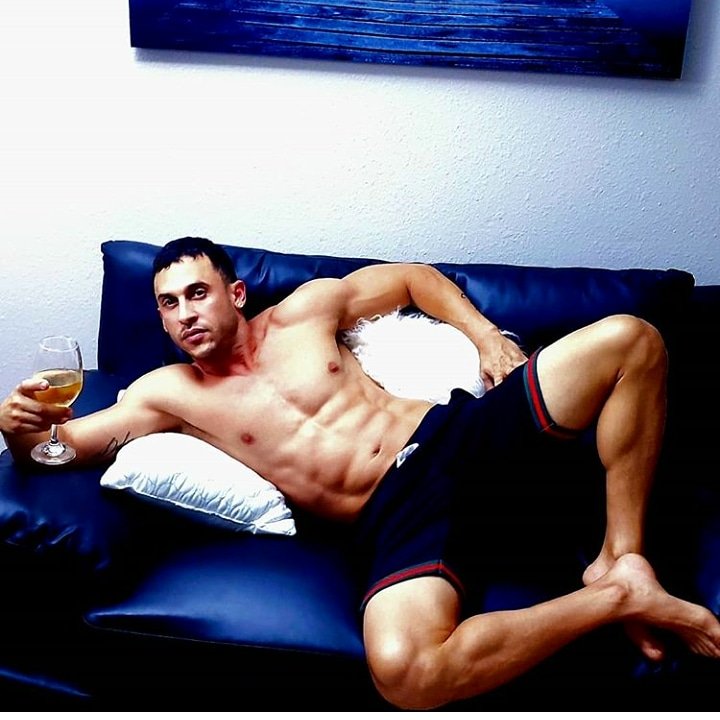 MenofSapphire's tweet photo. ONLY PLACE TO GET THE BEST MALE ENTERTAINMENT &amp; DANCES FROM IN LAS VEGAS !! LADIES CELEBRATE YOUR BIRTHDAY, BACHELORETTE AND LADIES NIGHT! 3025 INDUSTRIAL!! https://t.co/EMqa1SVxsI FOR PACKAGES OR MESSAGE FOR MORE INFO! https://t.co/PN6AsOsynn https://t.co/8MeCsSbWpC