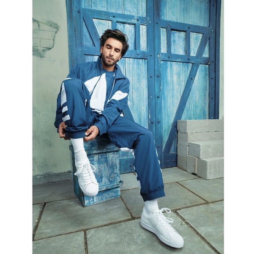 RanveeriansFC's tweet photo. Update : Trefoil on my chest, Superstar on my feet.
@adidasoriginals #adicolor #ChangeIsATeamSport #adidasSUPERSTAR #Superstarsofchange
Via Ranveer Singh Instagram post 💝 https://t.co/z7asAlMydR
