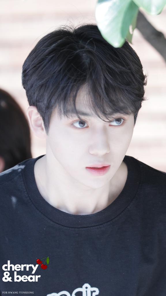 kkimyeonhee's tweet photo. 190704  📷

검은 옷을 입은 남자이다 @Woollim_rookie

#황윤성 #HwangYunseong #울림 #프로듀스X101 #W프로젝트4 #WPROJECT4 #더블유프로젝트4 #W_PROJECT_4 #울림즈 https://t.co/OZ0V3IimRK