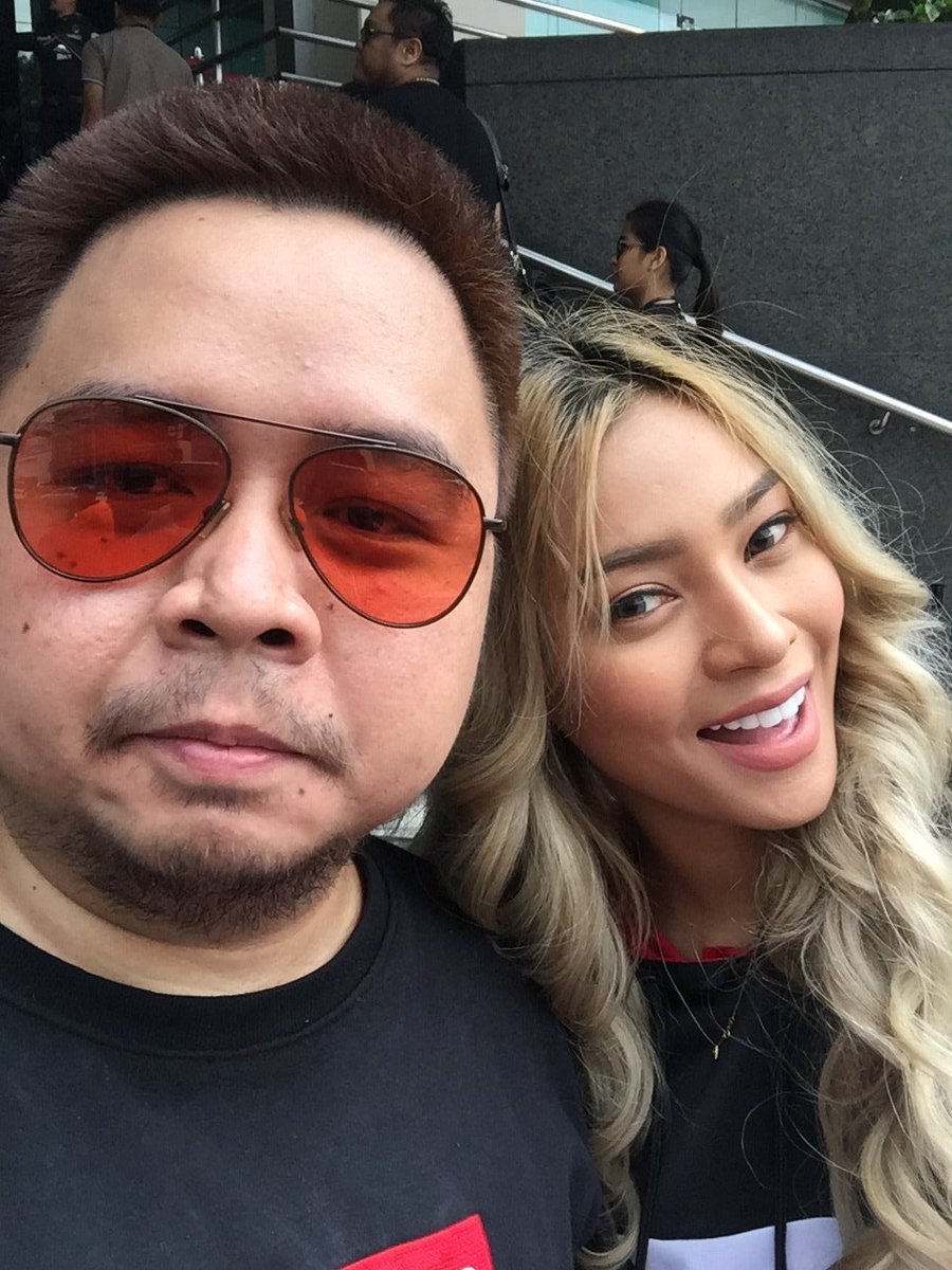 rjtchamp's tweet photo. Thank you  Genie-nga @ChrisSamson_ Labyuu, ingat 😇 https://t.co/m3VlDI8Iff