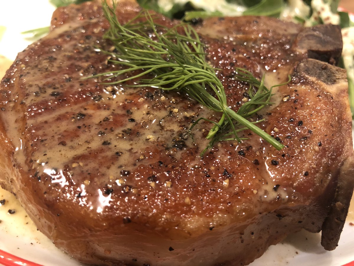 ThatOlSwain's tweet photo. Dry brined pork chop with lambrusco / meyer lemon / homemade sour cream pan sauce.

I did it! https://t.co/xiz3PG7Nb0