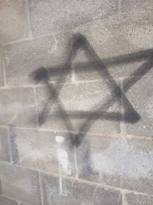 View image on Twitter