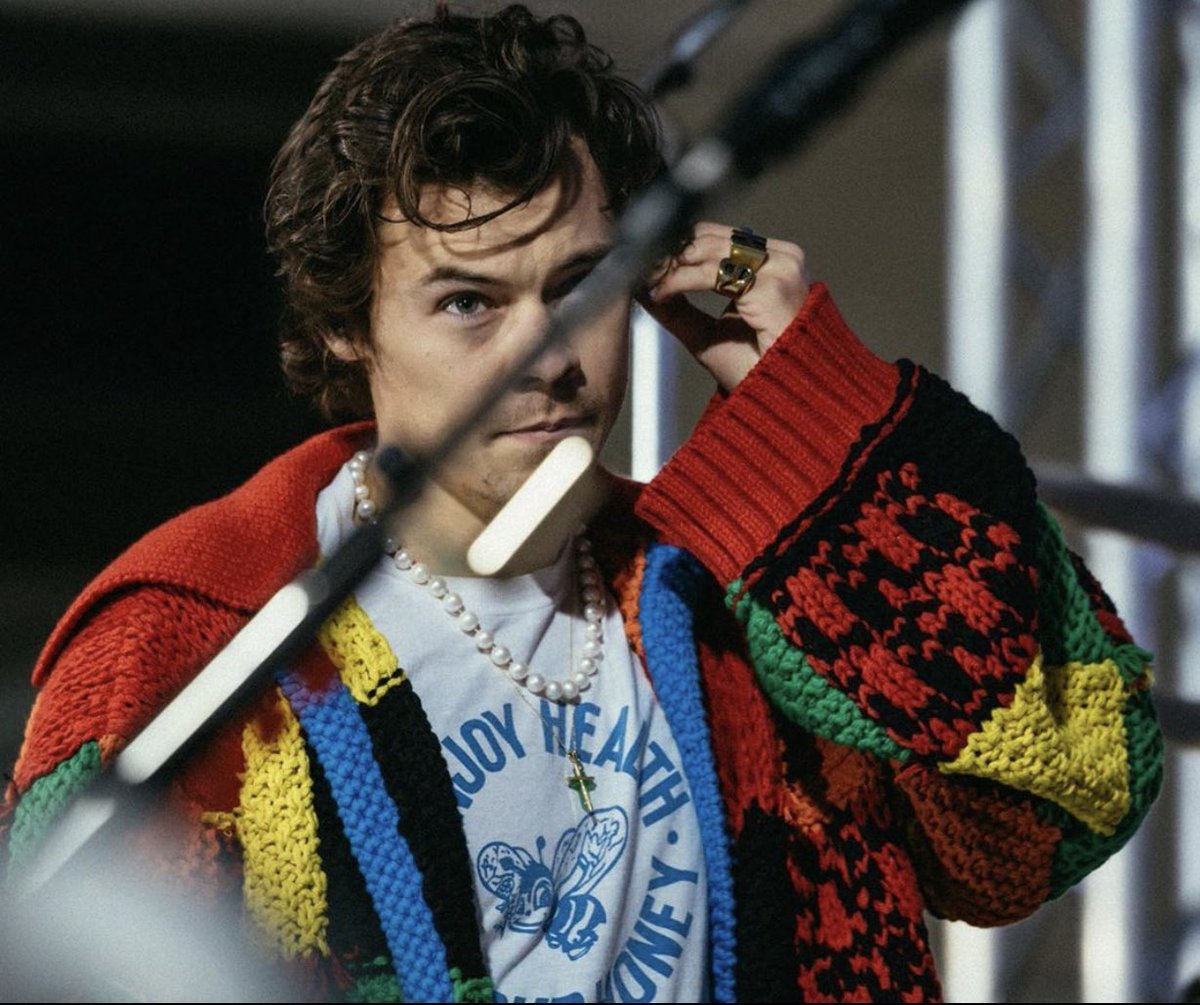 hsdcandids's tweet photo. Harry at rehearsals for the Today show today in NYC - February 26 https://t.co/ySxCadERpS