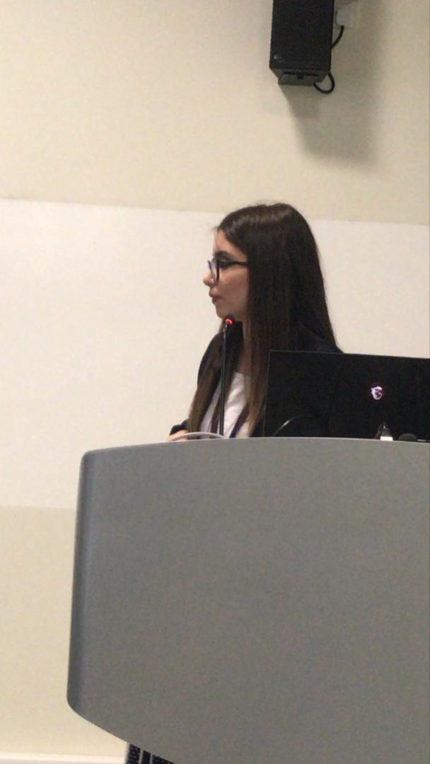 CollegeRefugee's tweet photo. @Hala55555936 a refugee student in Abu Dhabi moderating a panel discussion on "Solutions for improving access to higher education" . Thank you to our Speakers from @AGFforE @windleintl  @MosaikEducation https://t.co/u7jXZ1QnYb