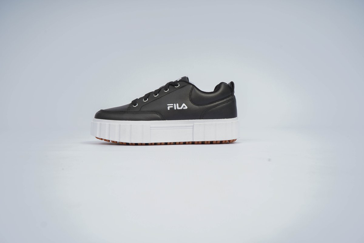 sportscene fila sneakers