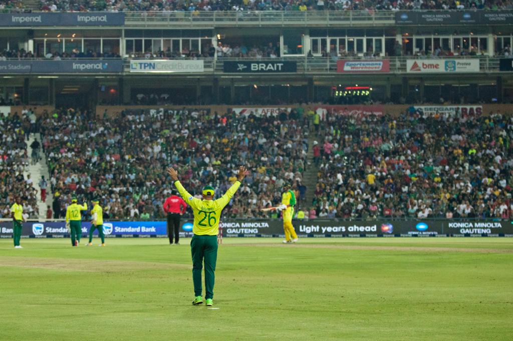 GautengKonica's tweet image. The Konica Minolta Gauteng team worked around the clock to ensure our branding and signage was ready for game. Just another way that we go beyond! #wanderers #proteas #levelseries #odi #kmg #konicaminoltagauteng