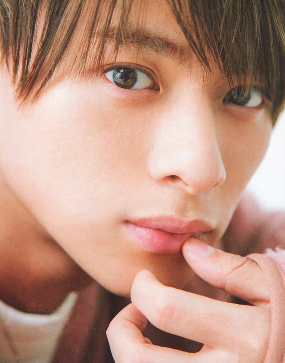 バテトニオ Q デート中彼女の鼻毛に気づいたら A そんなことあります っていやほんとその通りよ笑 こんな綺麗な顔の人に鼻毛なんか 絶対見られたくないわ Kingandprince キンプリ 平野紫耀