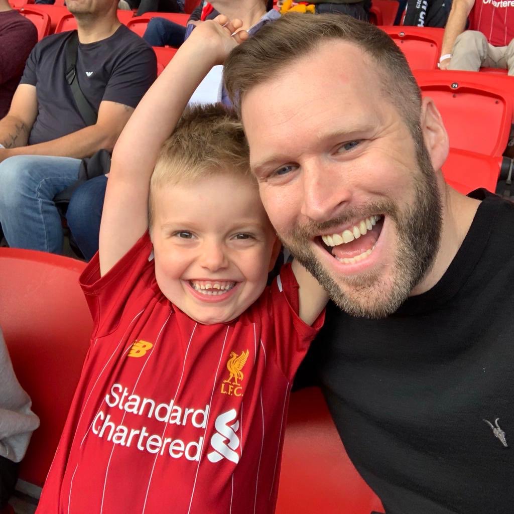 mcveigh_owen's tweet photo. We’d like to ask all of you for your help for Finn &amp; his family. 

Finn’s a little Red we’ve been supporting and he’s poorly at the moment. 

Everyone at the Foundation sends all of their love to Finn &amp; his family at this time ❤️  #YNWA #RT #LFCFAMILY 

https://t.co/lBa3mVFfhp https://t.co/2DzHc6kGF6