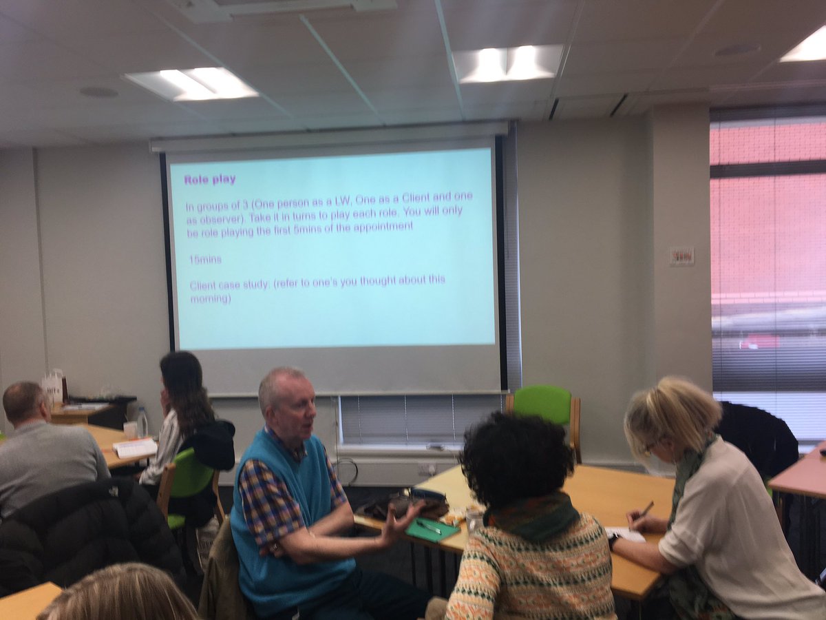 Day 2 of our SWL #socialprescribing training to #linkworkers who are having a great time with role plays, allowing these brilliant new SPLW’s to practice person centred interactions @SekeramMohan @SWLNHS @SWLTrainingHubs @RUILS @staywellcharity @NASPTweets @Pers_Care