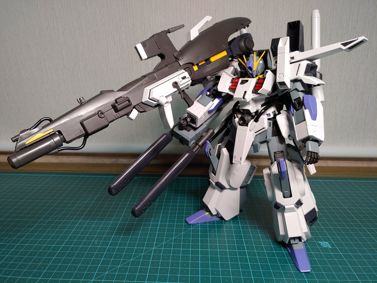 YasuDk's tweet photo. Assembled the Master Grade FAZZ!! https://t.co/jtYrE50Er9