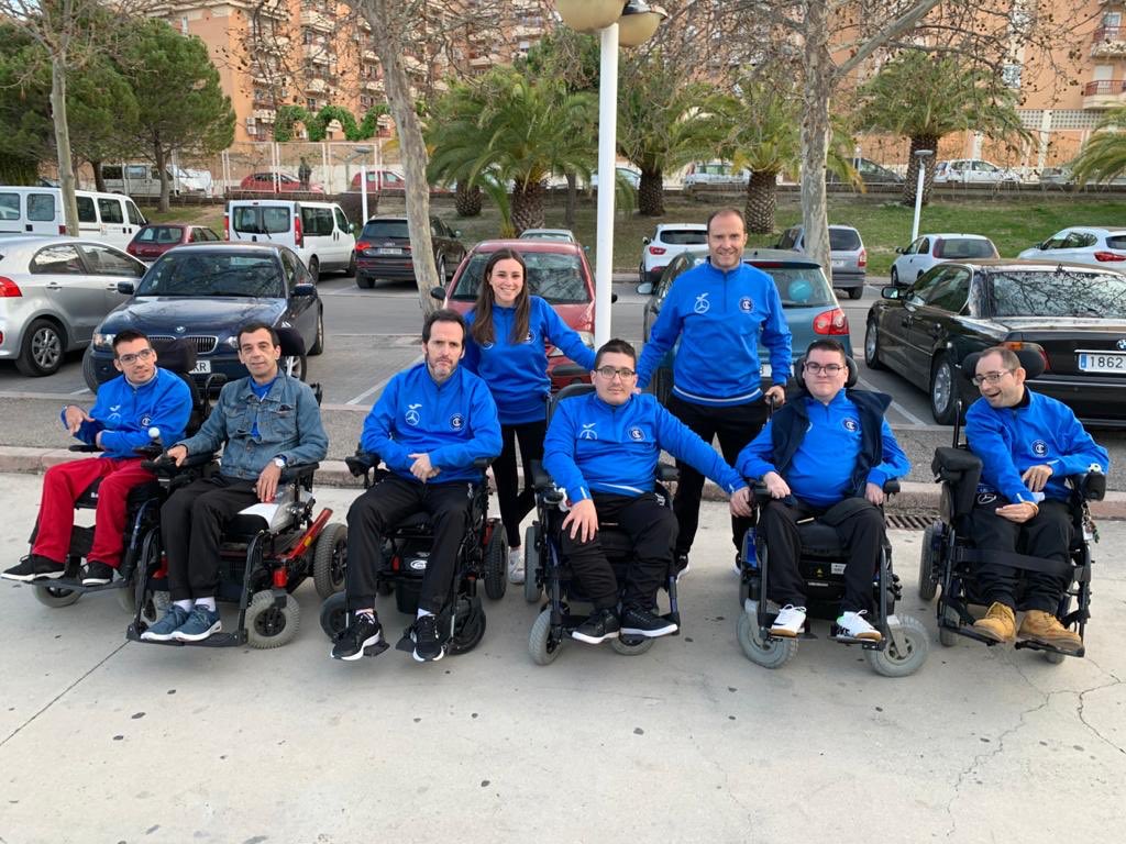 InterJaen's tweet photo. En este @interJaen #InterFPC siempre unidos en busca de alcanzar nuestro mayor sueño, jugar al fútbol y disfrutar del deporte y de la vida 💙🖤♿️⚽️ #InterPowerChair #TodosSomosInter #ForzaInter #DeporteAdaptado #TodoEsPosible #DeporteParaTodos #DeporteSociedadEducación https://t.co/AgMemmCf8r