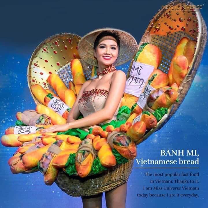 MayyVN's tweet photo. Bánh mì Việt Nam ❤️❤️❤️❤️❤️
 #koreansapologizevietnam https://t.co/1TZIJ8N3Cr
