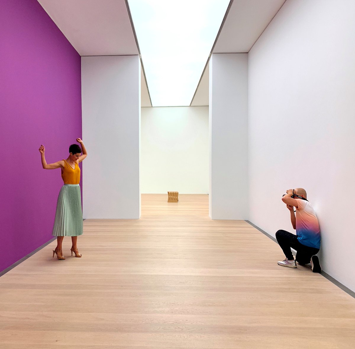 Kunsthalle Bremen Der Kunstverein In Bremen على تويتر Diekunstmussrein Fotoshooting Im Leeren Museum Am 27 Marz Darf Wieder Eine Begrenzte Anzahl An Instagrammern Und Fotografen In Die Leeren Raume Der