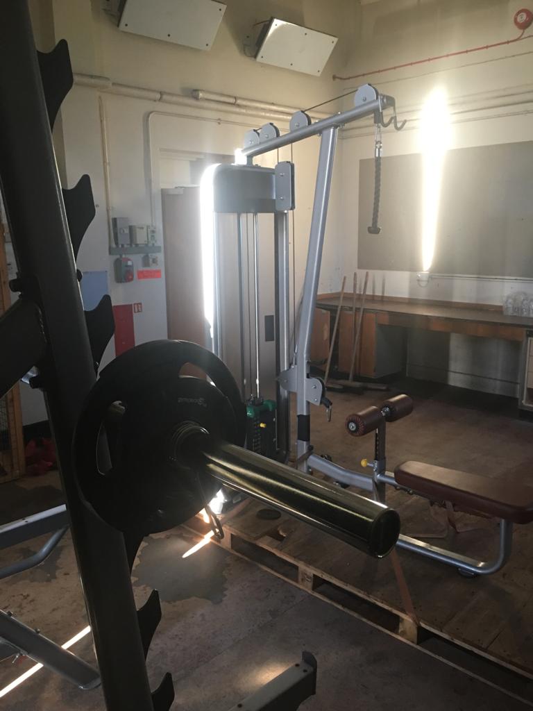 learningfire's tweet image. All set for day three of four of the Wholetime recruitment aptitude testing. Nearly 20 potential @SuffolkFire Firefighters join us today. 35kg overhead press, 60kg lat pull down form part of the tests. @dannyjohnston4 helping out today! Good luck! #bepartofourfuture