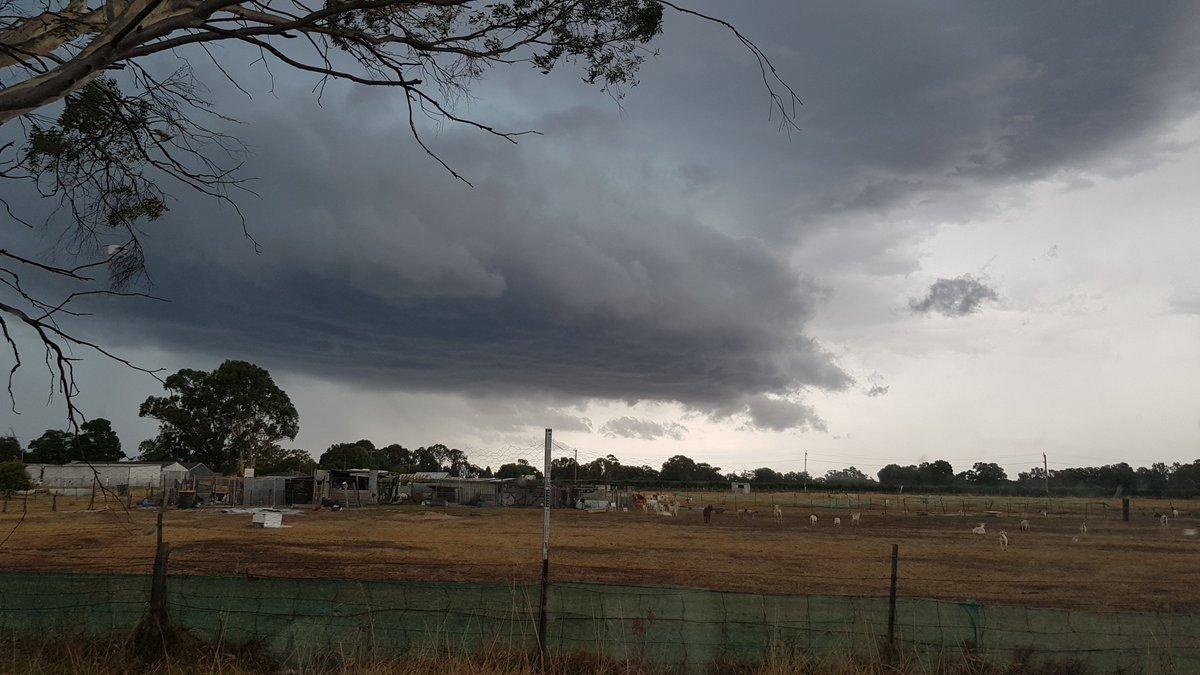 PerthStorms tweet picture