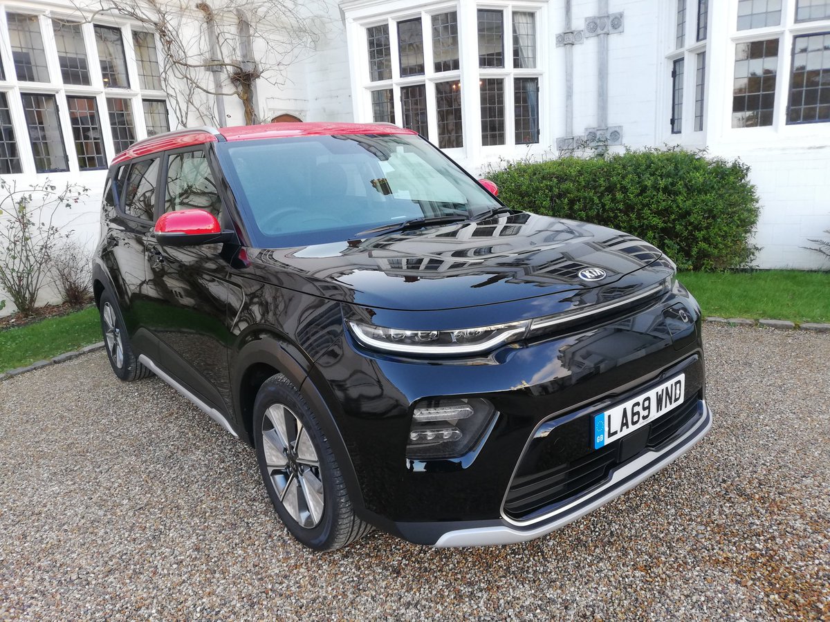 InGearCars's tweet photo. 280-mile range promised by @KiaUK's third generation Soul EV. Today we are driving this First Edition model in the south of England. #InGear ⤵️ https://t.co/3zPBqE2w8Q