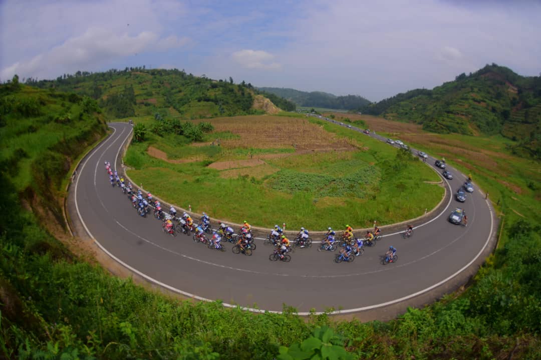 ERsLUpJXYAEqAKz?format=jpg&name=medium