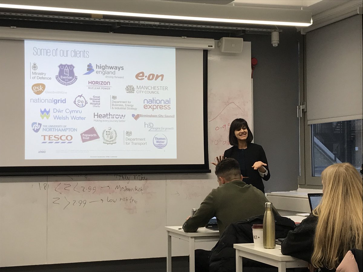 Jimcoleman33's tweet photo. Great presentation yesterday on #FutureMobility from #MaliniBose and #HifzurRahman of @kpmguk @UniWestminster @UoWDesCit class
#EconomicsofCities #UrbanResilience #AutonomousVehicles #Infrastructure #InfrastructureResilience #MaSS https://t.co/JSULnEJWFq
