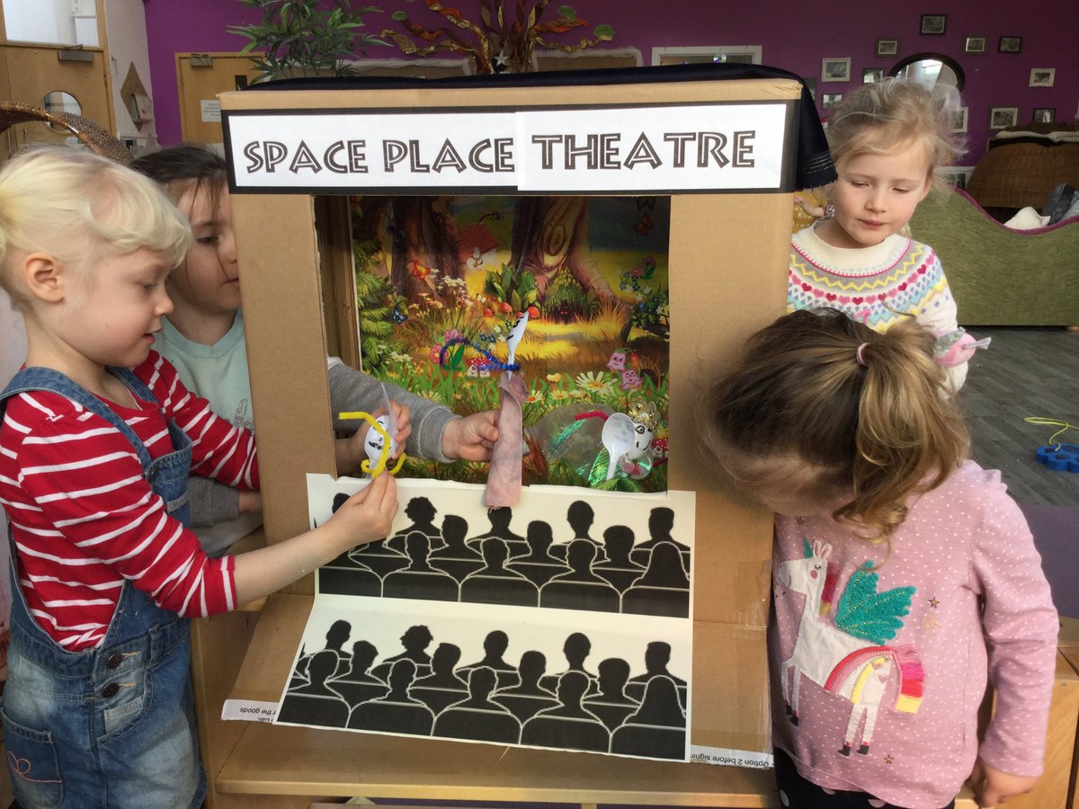 spaceplaceeyc1's tweet image. We create our own puppets and then put on a show, it was enjoyed by all #ourcreativejourney #usingourimagination