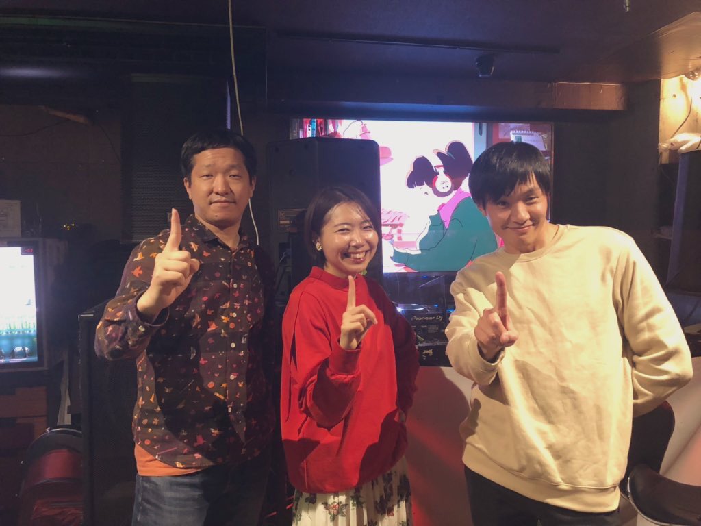 chi18a's tweet photo. このあと20時から♪
晴れマル🙆‍♂️ライブvol.1.5🍓
ぜひ遊びに来てね。ククタナ集合〜♪
#帯屋町
#OUTERKOCHI
#シンガーソングライター https://t.co/OtO8zdZ9CI