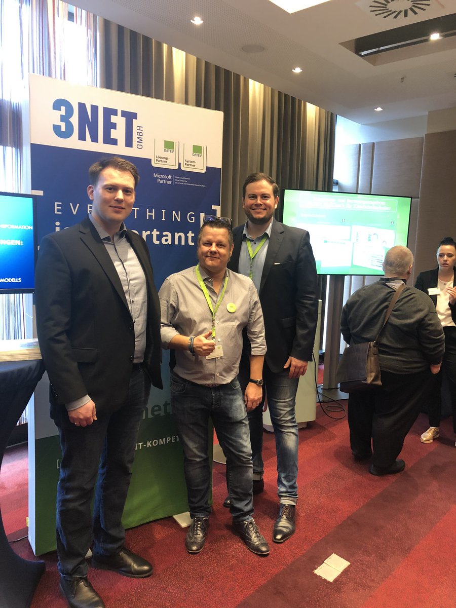 #datevregionalinfotage2020 im #radissonbluhamburg mit meinem Lösungspartner @3netgmbh @christian___mueller @augenblicke_stadtburg aka Daniel Grünke #digitalrockstar #digitator #digitalekanzlei2019 #digitalekanzlei2020 #datevandersdenken #wirdigitalisierendennorden #25stundenwoche